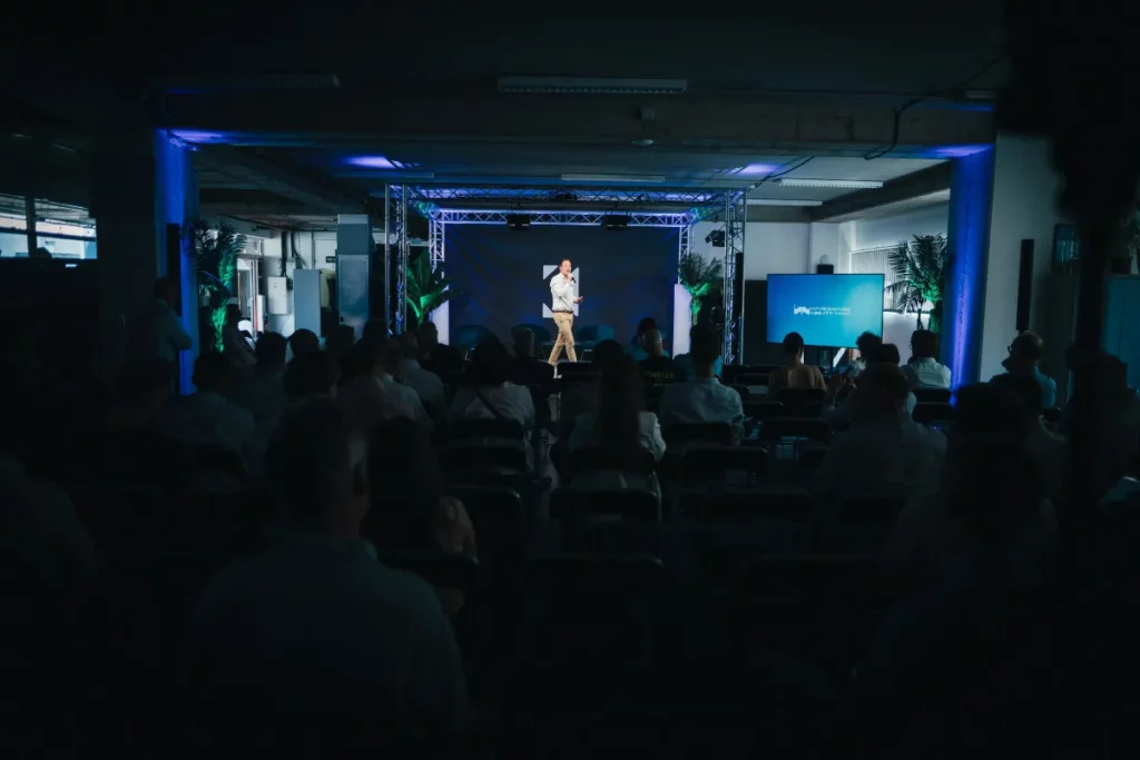 photos-hardware-night-3- event-alysee-flaut-kickmaker-vivatech-strategie-communication-editorial-evenementiel-4